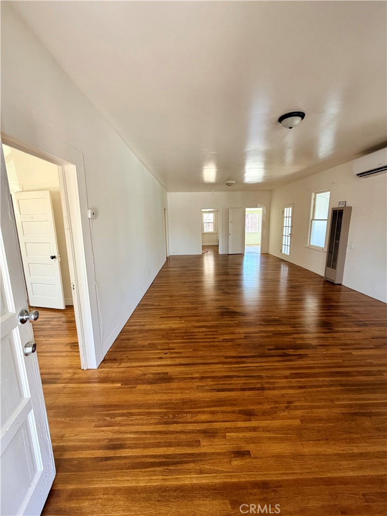 331 Adeline St Property Photo 5