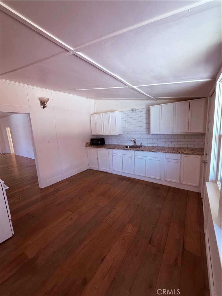 331 Adeline St Property Photo 14