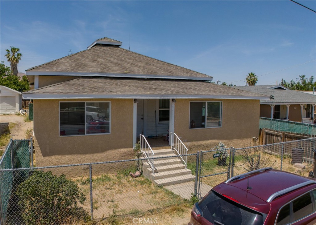 331 Adeline St Property Photo 24