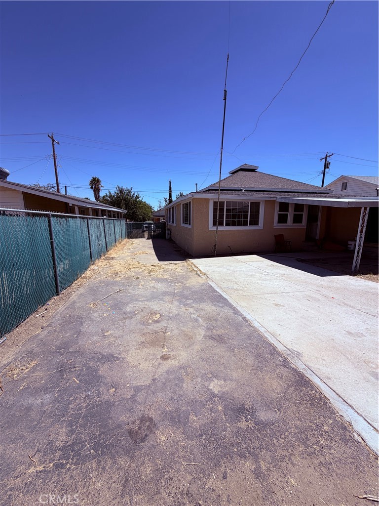 331 Adeline St Property Photo 25