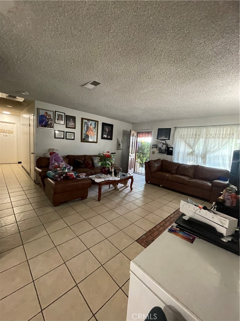 17244 Newmont Ave Property Photo 11