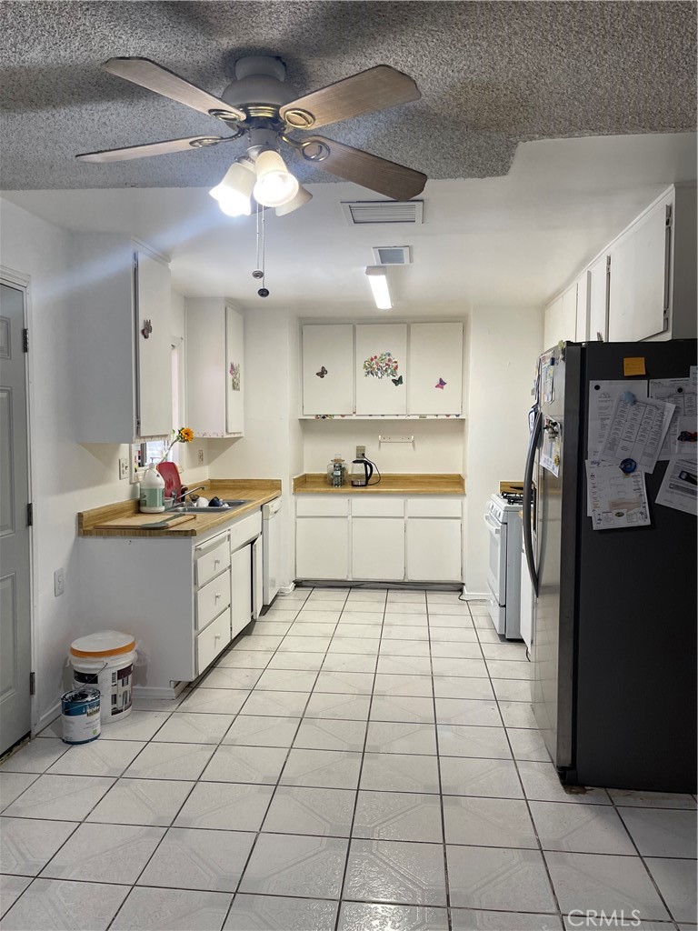 17244 Newmont Ave Property Photo 29