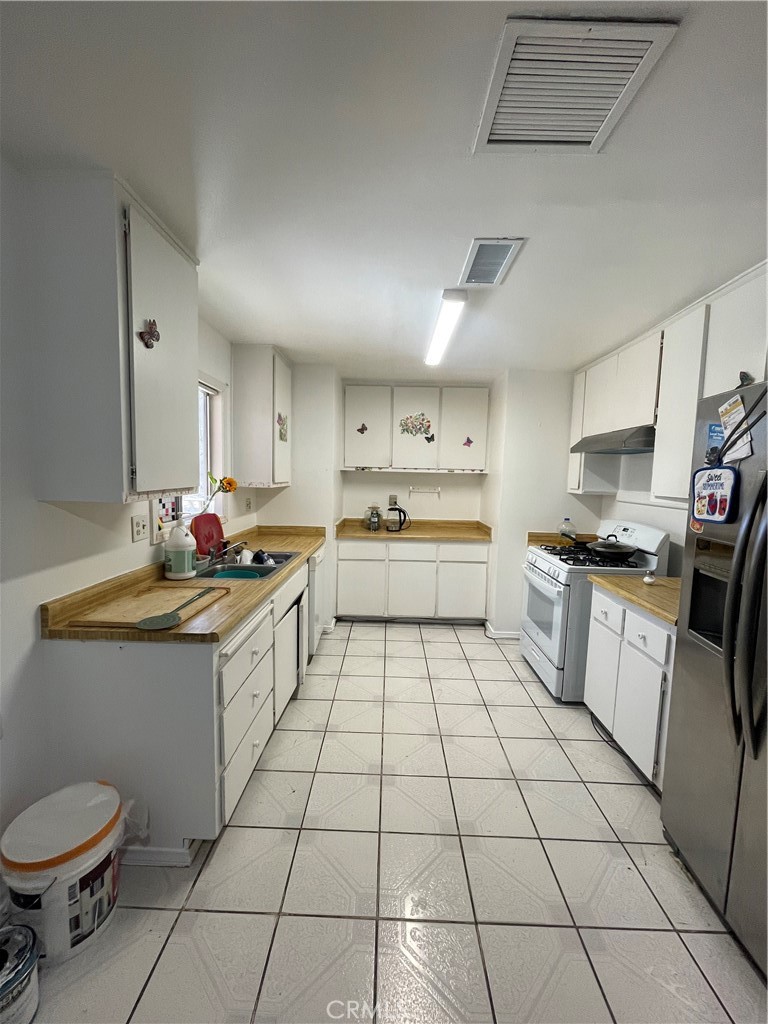 17244 Newmont Ave Property Photo 33
