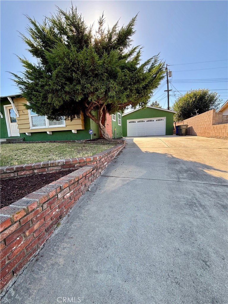 963 Ameluxen Ave Property Photo 4