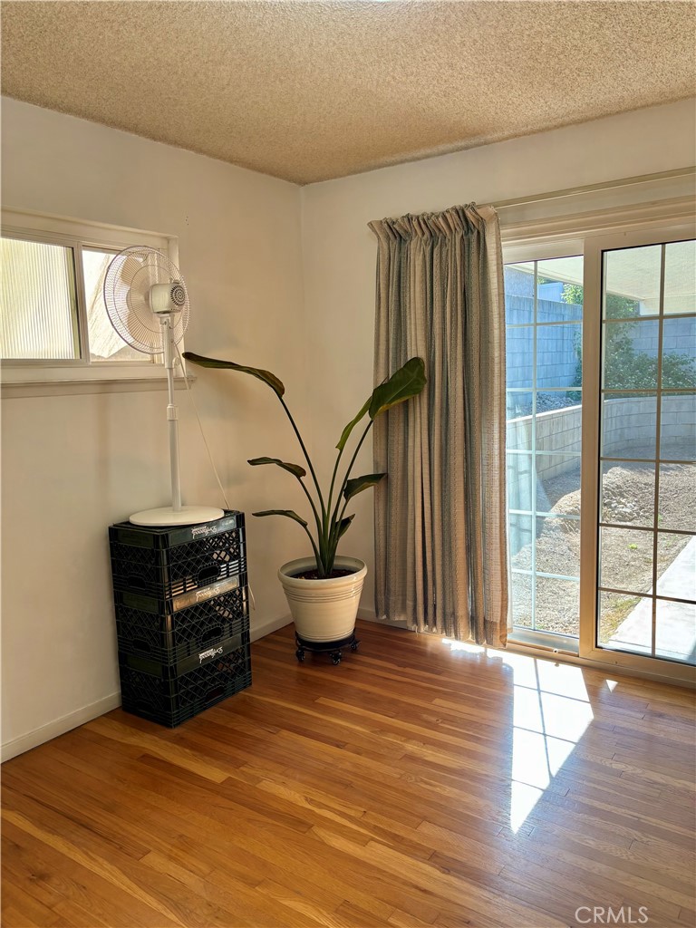 963 Ameluxen Ave Property Photo 12