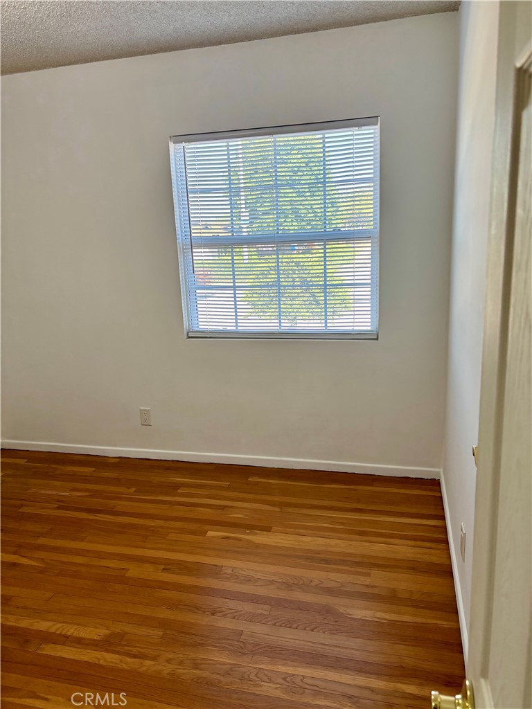 963 Ameluxen Ave Property Photo 15
