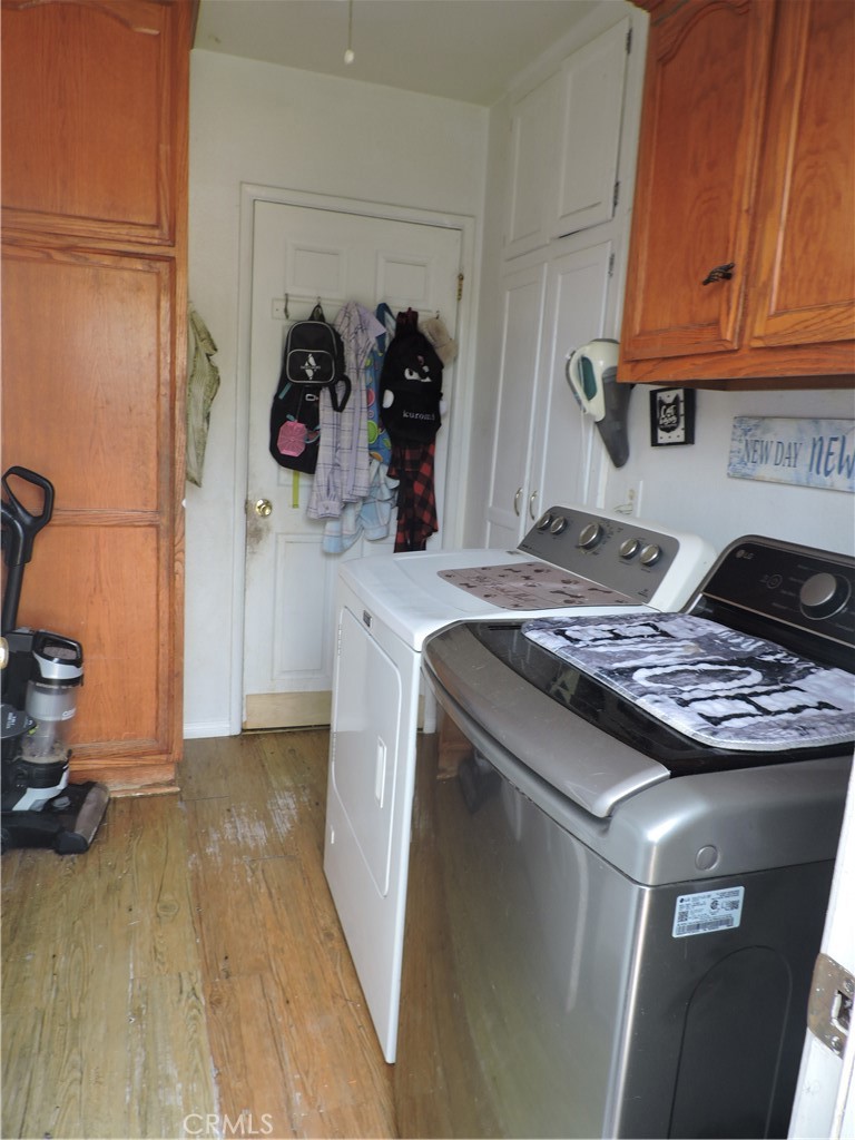 4929 Coldbrook Avenue Property Photo 3