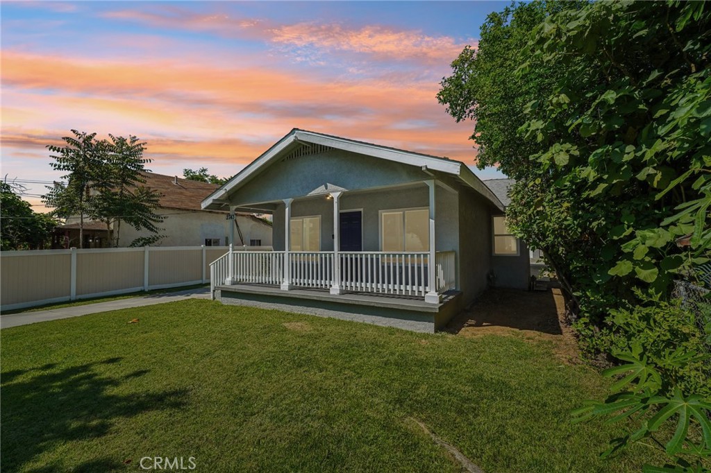 2743 12th Street Property Photo 2
