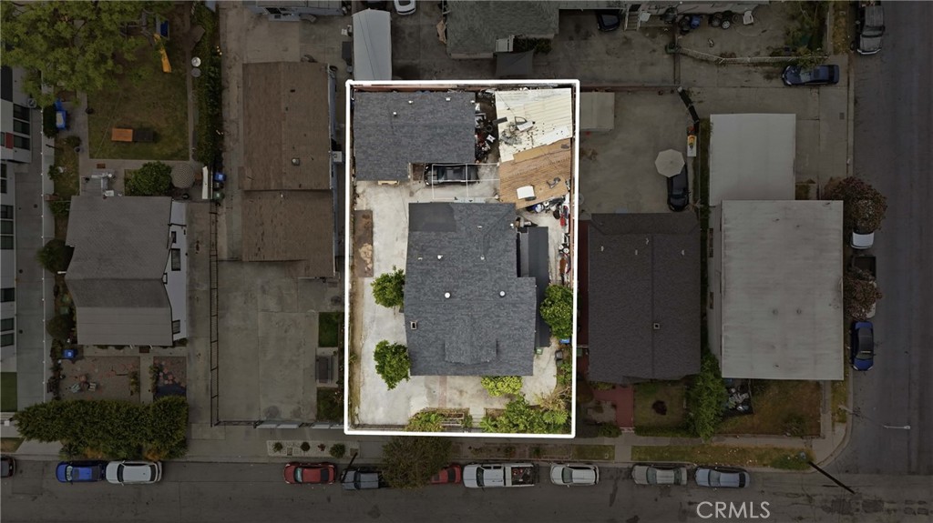 1472 W 37th Street Property Photo 3