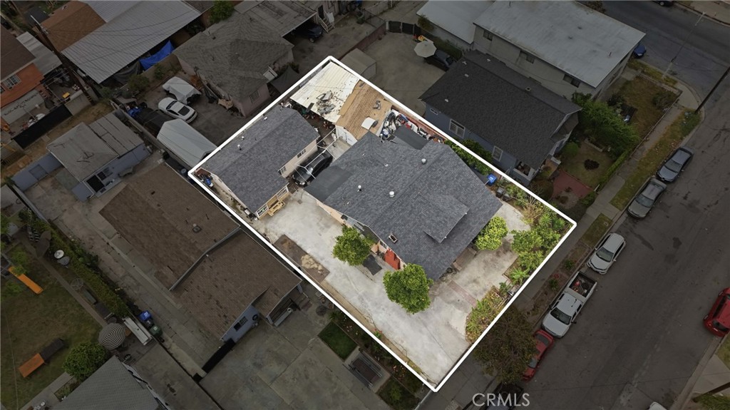 1472 W 37th Street Property Photo 4