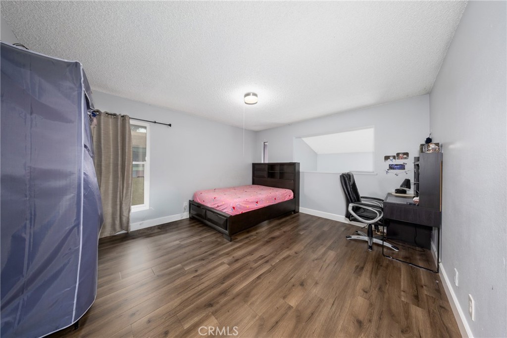 861 S Mountain Property Photo 13