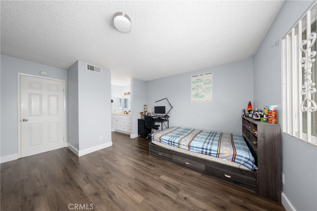 861 S Mountain Property Photo 18