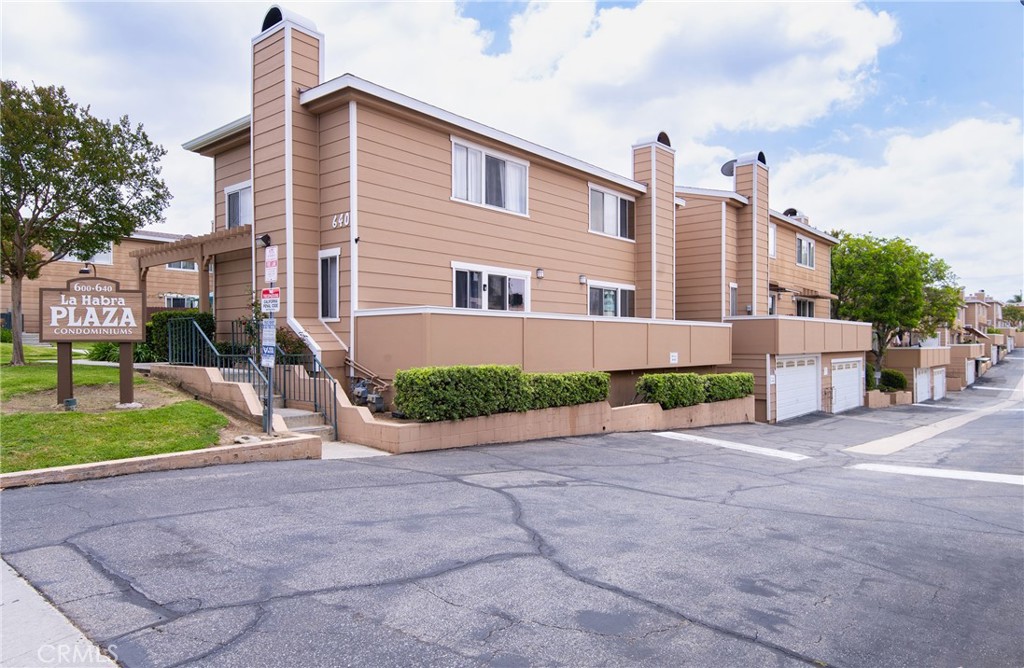 640 W Lambert 35 Property Photo 1