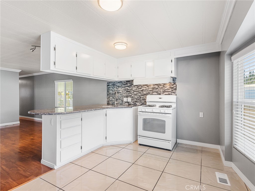 8111 Stanford 138 Property Photo 17
