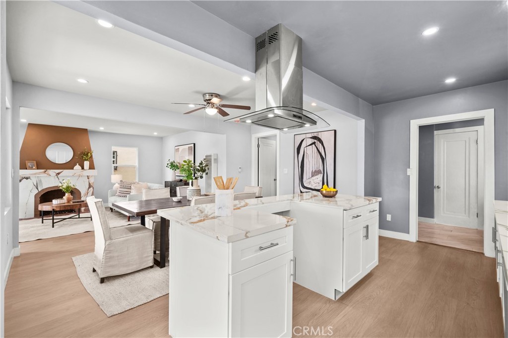 2049 W 71st Street Property Photo 13