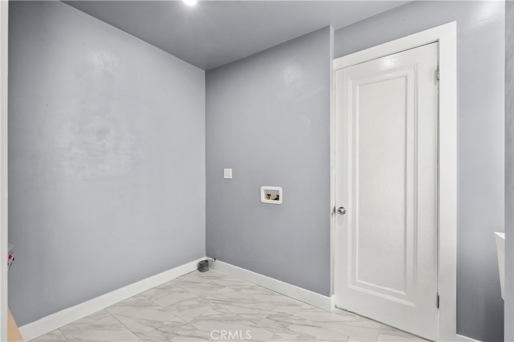 2049 W 71st Street Property Photo 15