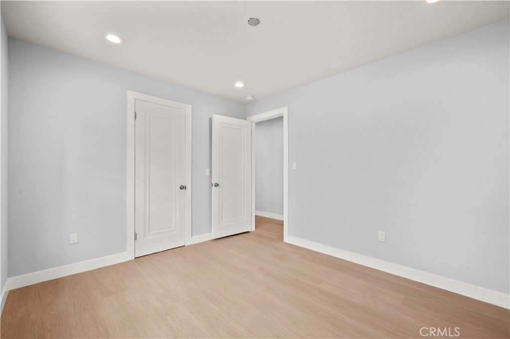 2049 W 71st Street Property Photo 19