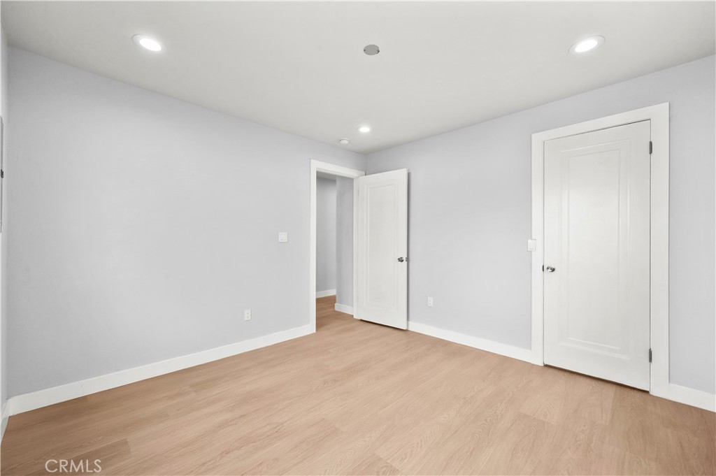 2049 W 71st Street Property Photo 21