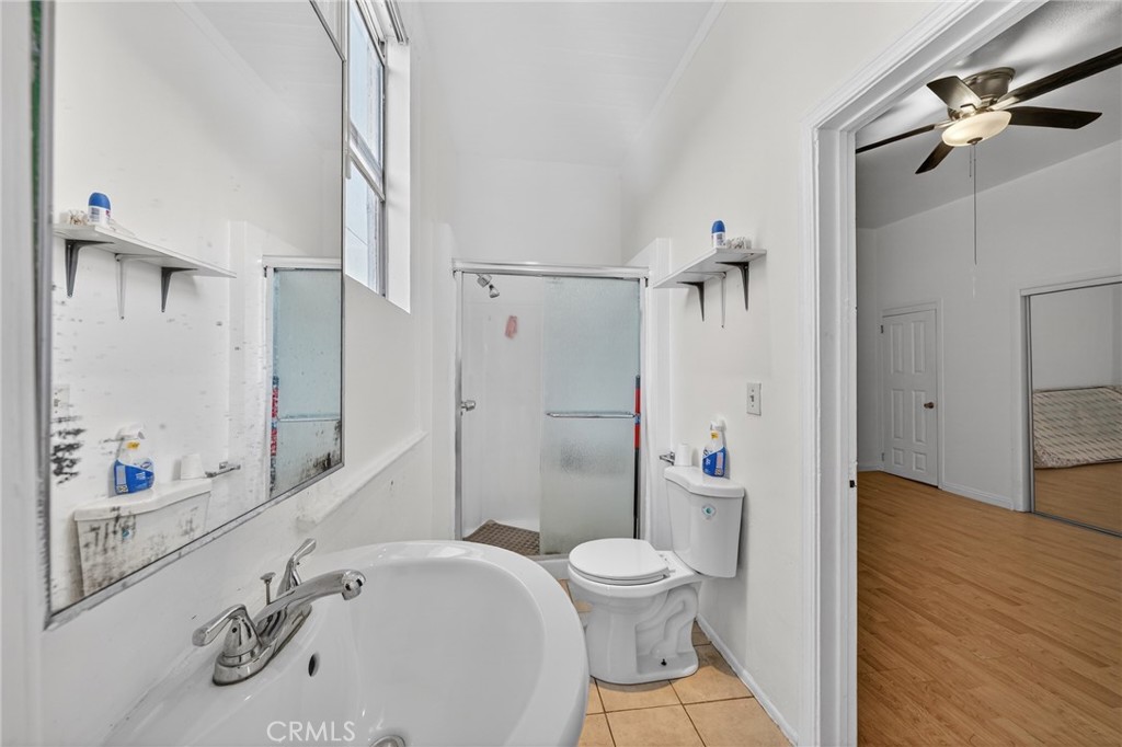 1153 S Westlake Property Photo 5