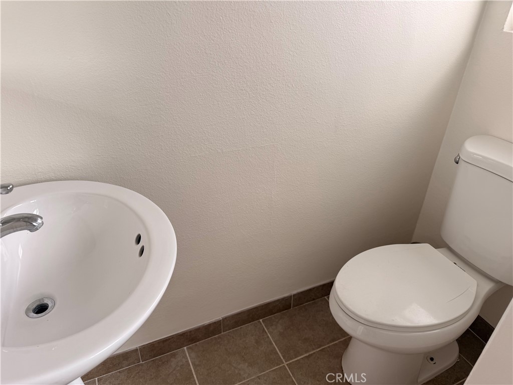 11118 Newville Ave E Property Photo 14