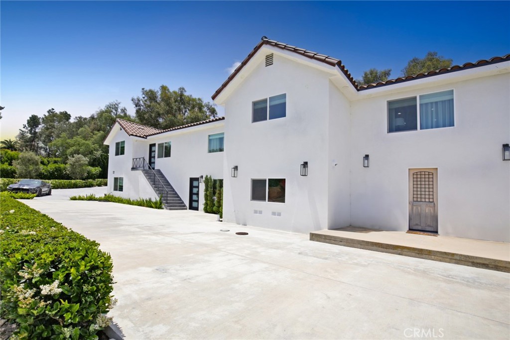 3808 Palos Verdes E Property Photo 9