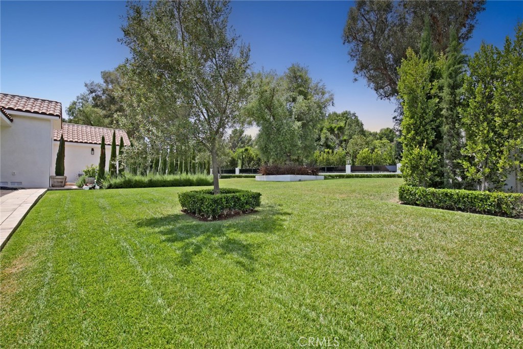 3808 Palos Verdes E Property Photo 10