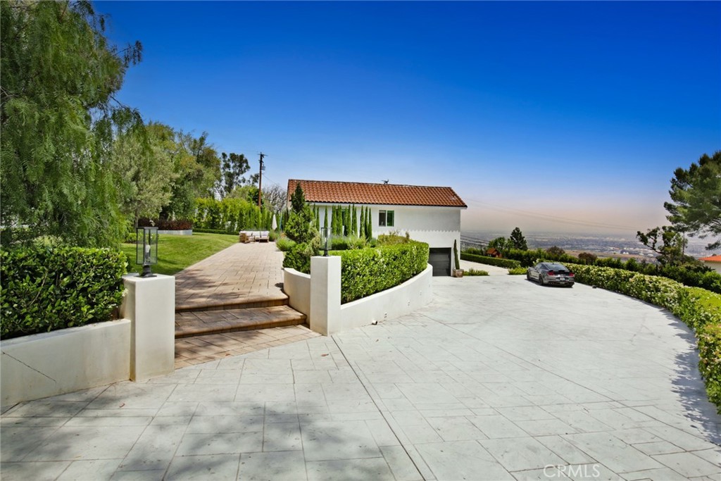 3808 Palos Verdes E Property Photo 11