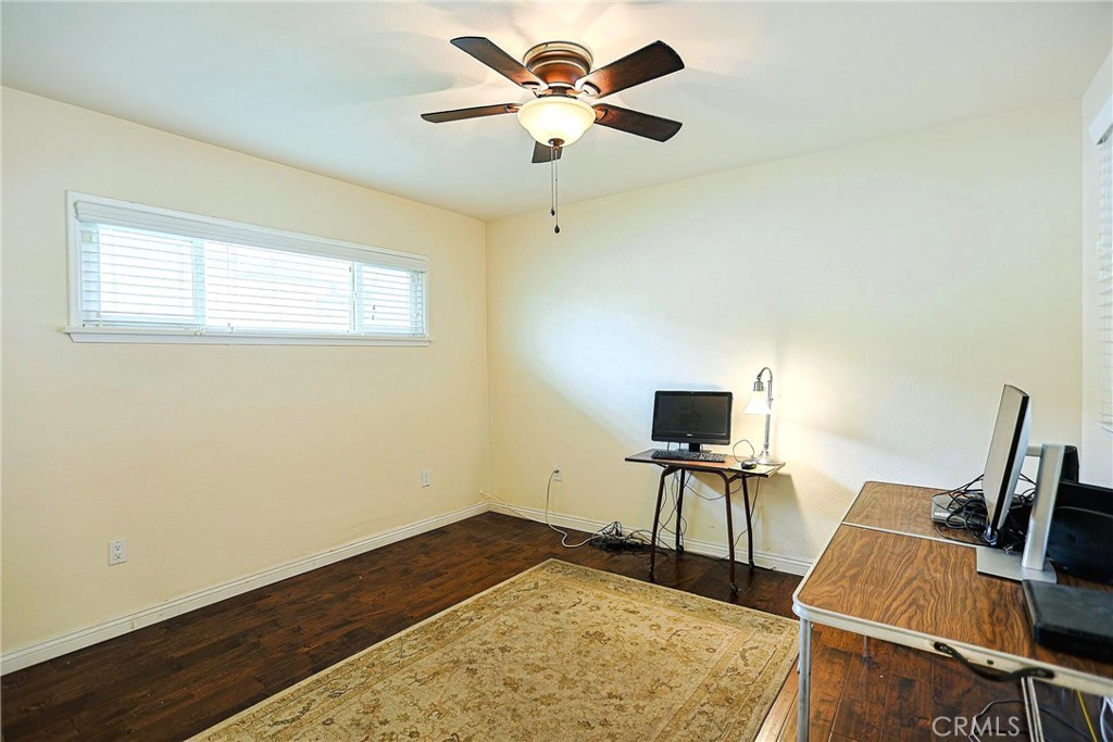 5621 Fallsgrove Property Photo 18