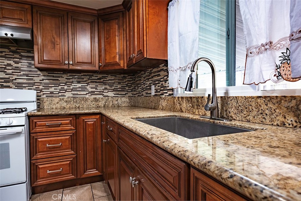 4901 Green River Road 125 Property Photo 5