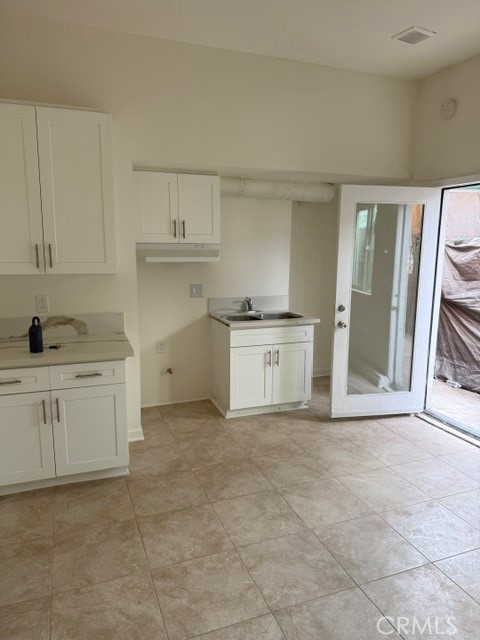 300 E 42nd Place Property Photo 12