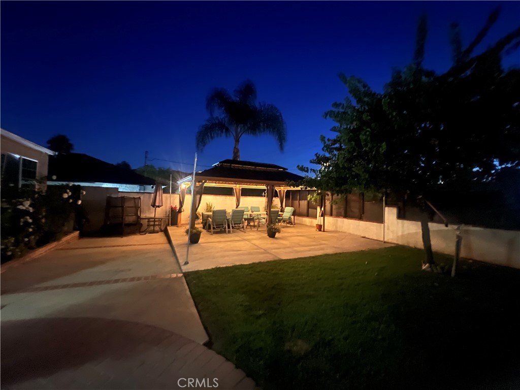 9940 Haines Canyon Avenue Property Photo 1