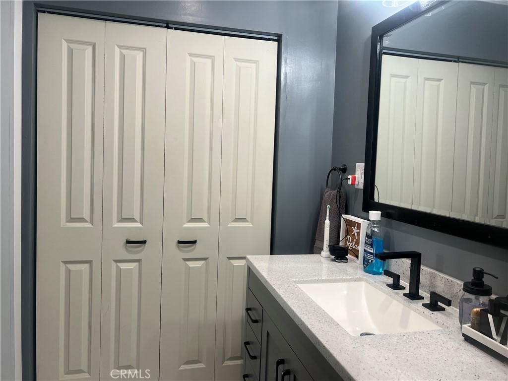 9940 Haines Canyon Avenue Property Photo 33