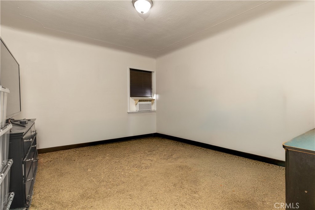 6612 Plaska Ave Property Photo 14