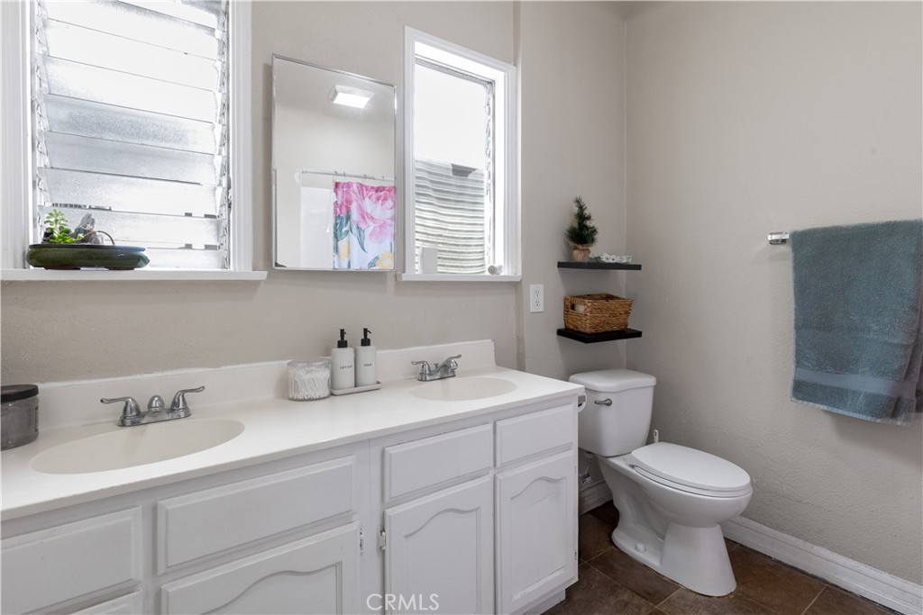 6612 Plaska Ave Property Photo 17