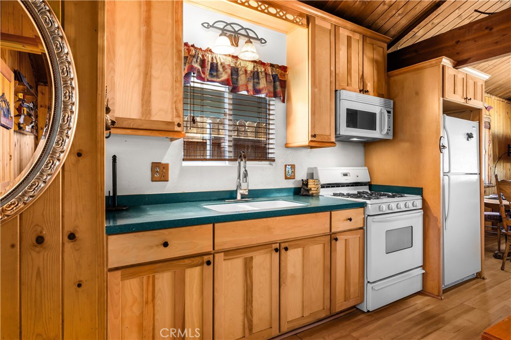 906 W Country Club Boulevard Property Photo 15