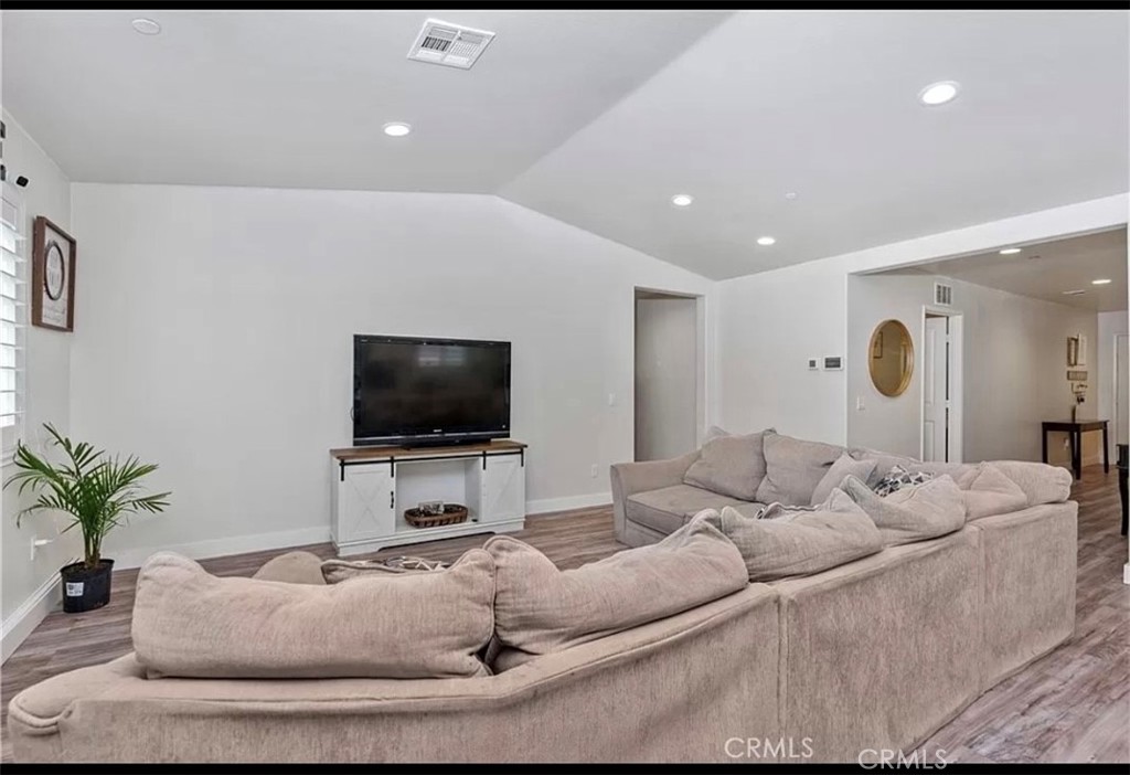 593 Catalpa Park Way Property Photo 3