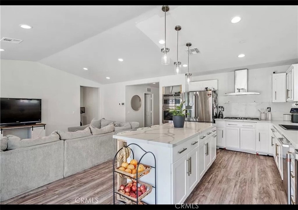 593 Catalpa Park Way Property Photo 6