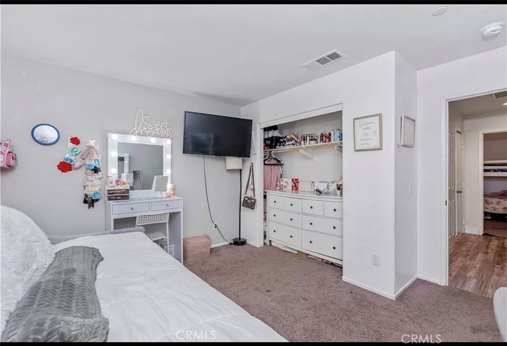 593 Catalpa Park Way Property Photo 12