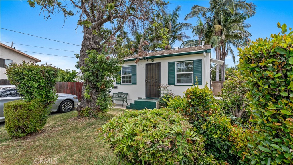 9228 Rio Dell S Property Photo 6