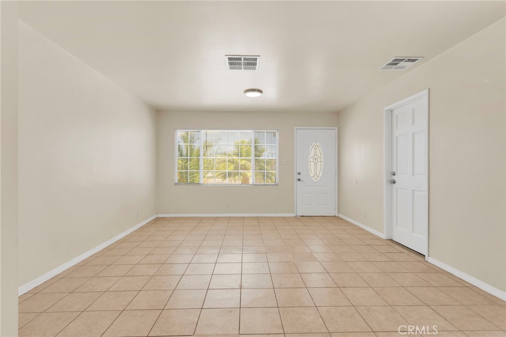 440 Lillian Property Photo 25