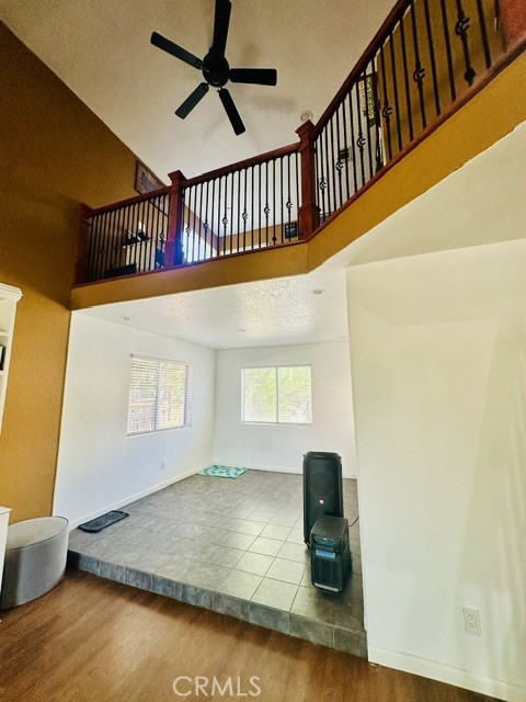 1040 Marigold Property Photo 8