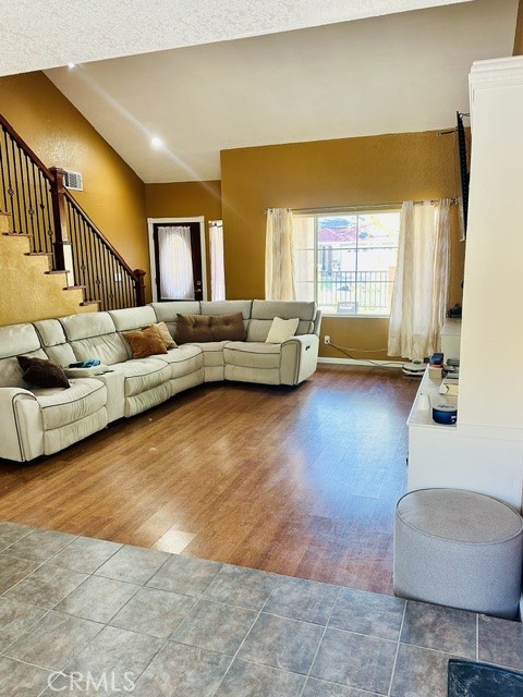 1040 Marigold Property Photo 9