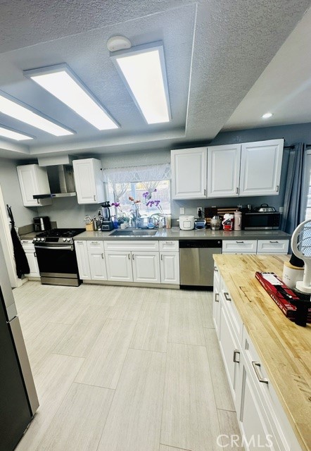 1040 Marigold Property Photo 11