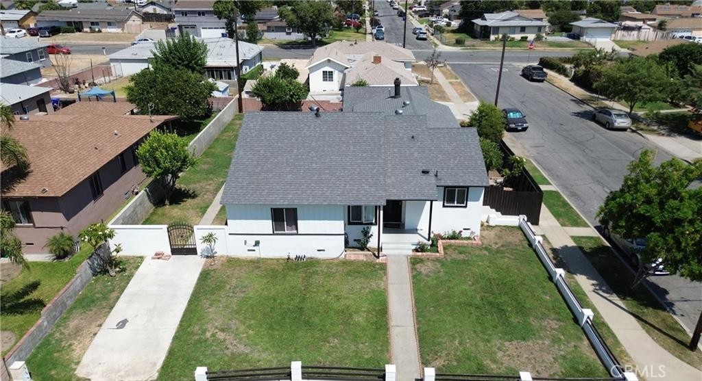 631 N Park Property Photo 3
