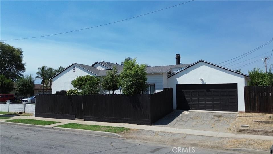 631 N Park Property Photo 15