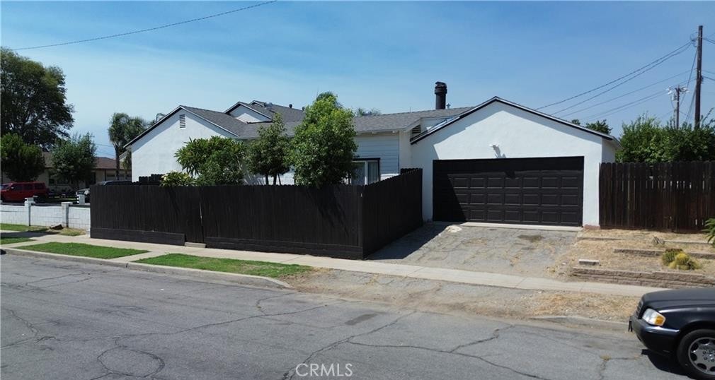 631 N Park Property Photo 16