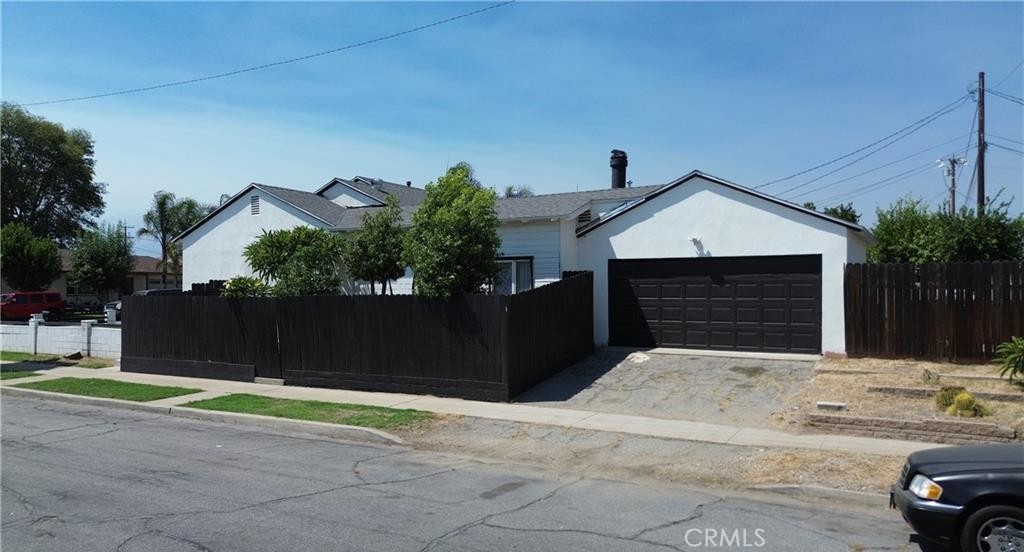 631 N Park Property Photo 17