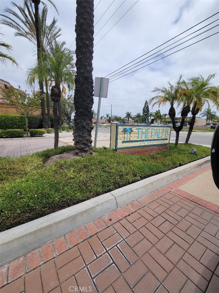 12151 Saint Tropez Property Photo 4