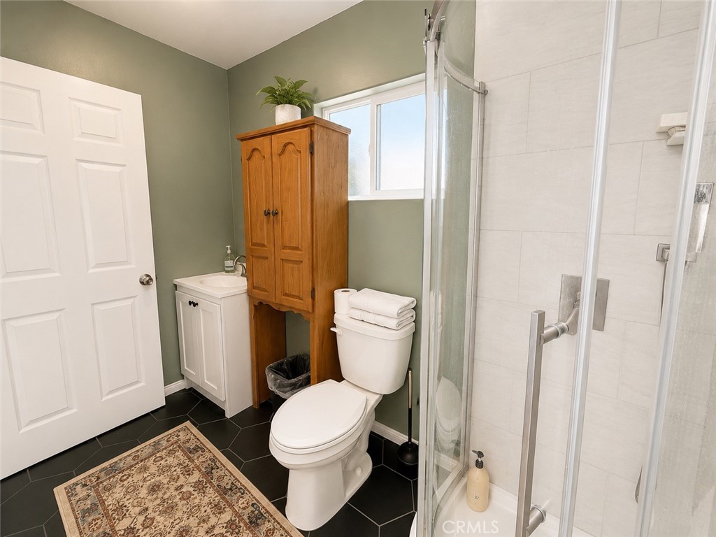 1425 W Gage Avenue Property Photo 18