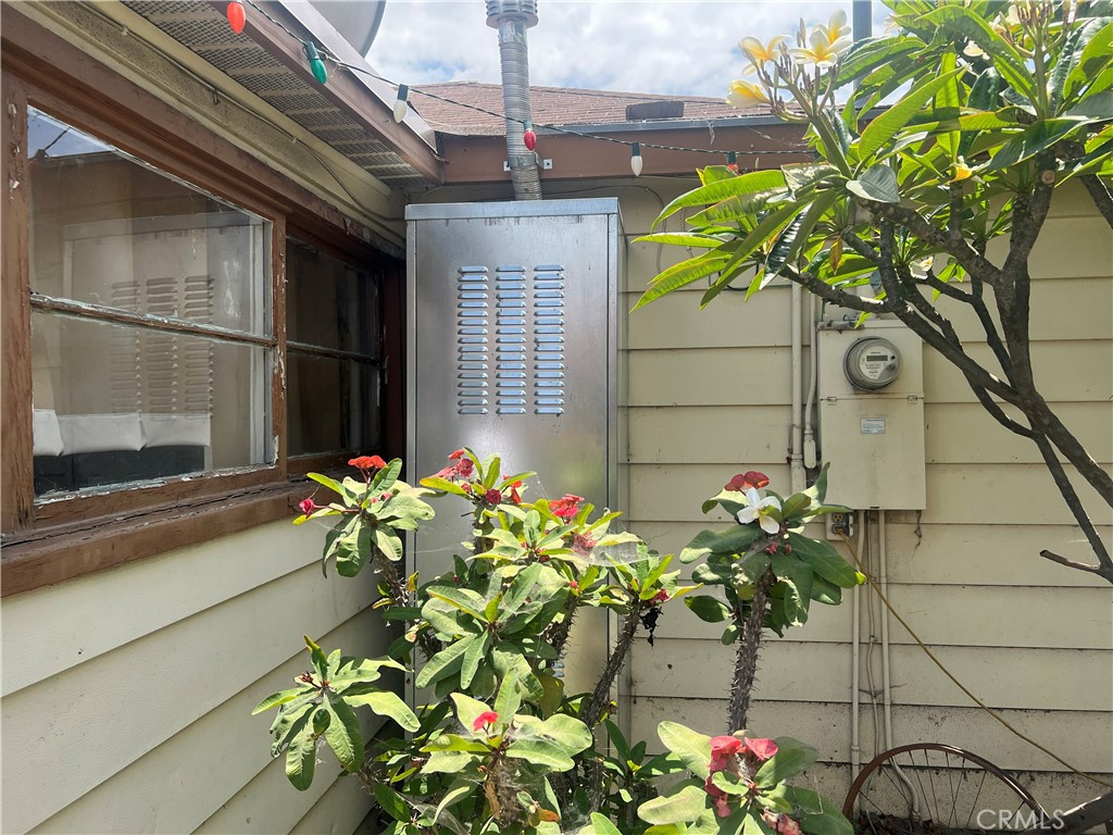 4308 Fandon Property Photo 10